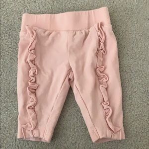 Ruffle Pants Pink NB like new